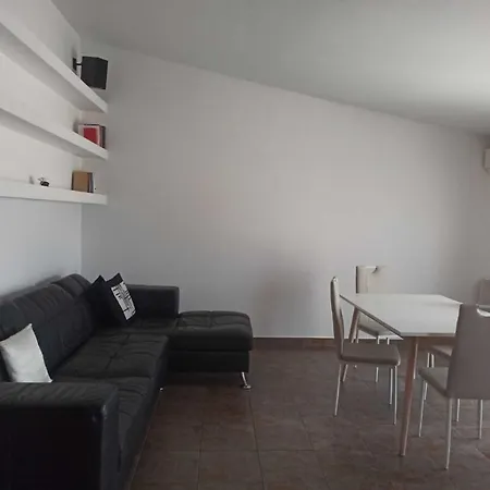 بيت للعطل Open House